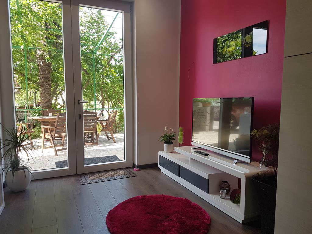 Apartment Adis Шибеник Экстерьер фото